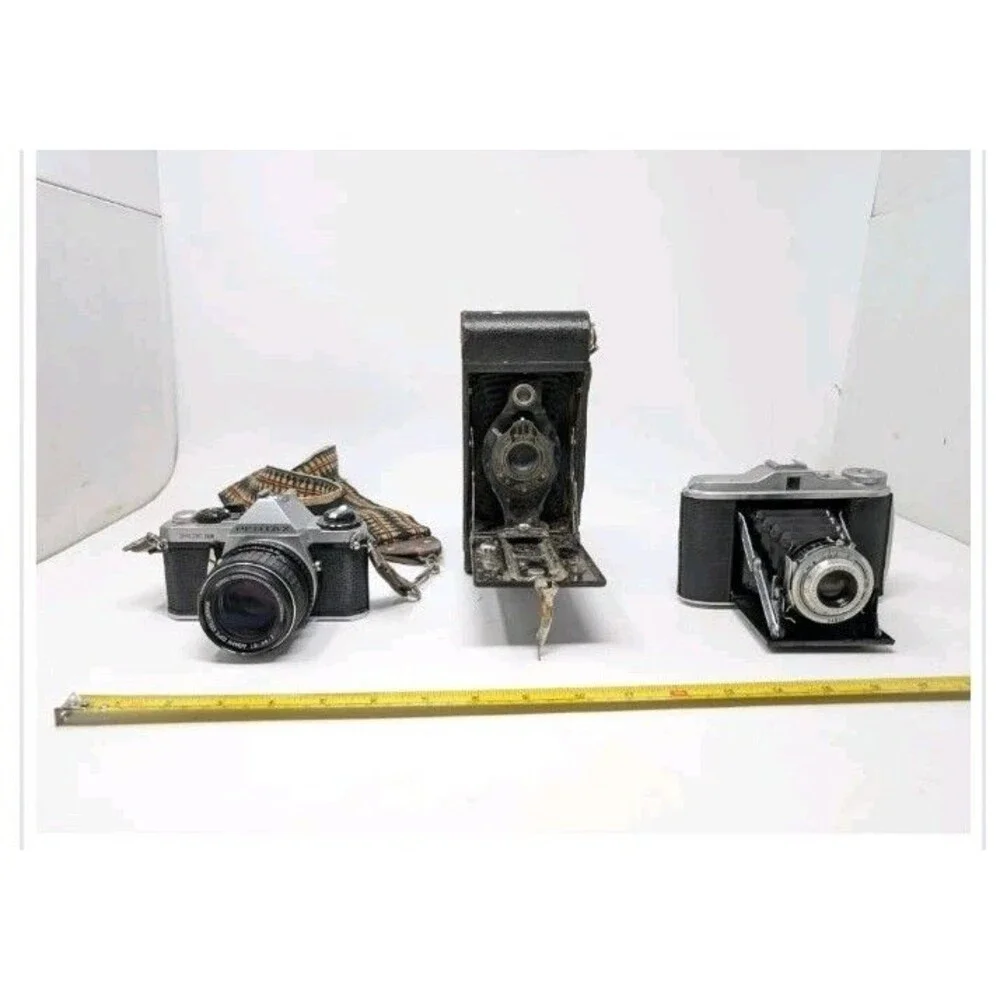 Antique/Vintage Camera Lot: Kodak Agfa, Pentax, Yashica